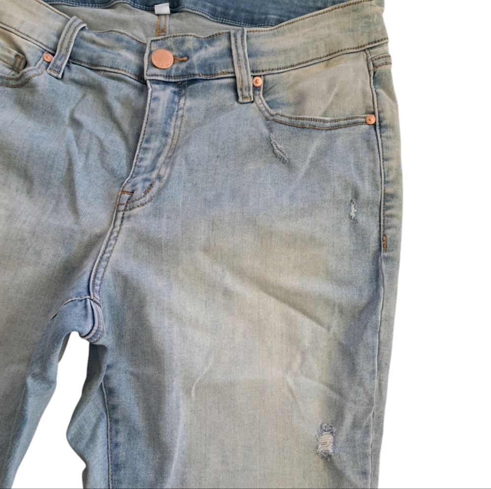 Lane Bryant Sinature Fit Mid Rise Skinny Pedal Jeans - Picture 4 of 5